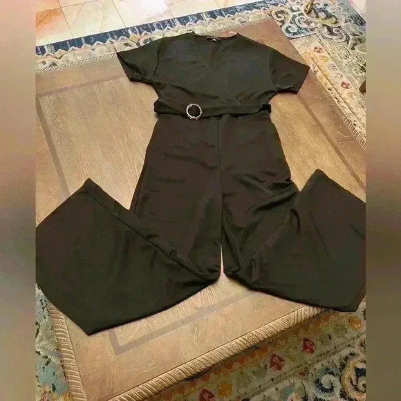 Haute Monde Wide Leg Belted Jumpsuit Crossbody Short Sleeve Black Small - Picture 2 of 4